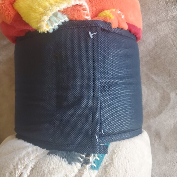 NWT Pendelton Ultra Soft Throw, 50 X 70 inches - Picture 9 of 10